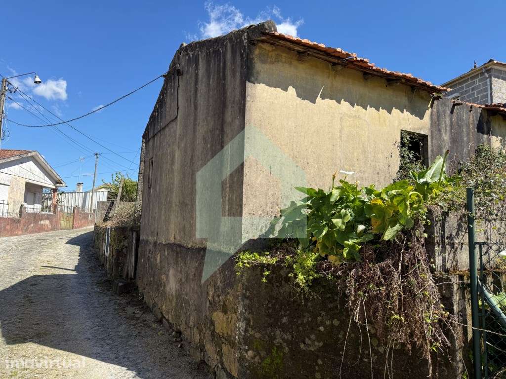 Casa em ruína em Rio Covo (Sta. Eugénia), Barcelos. - Grande imagem: 2/13