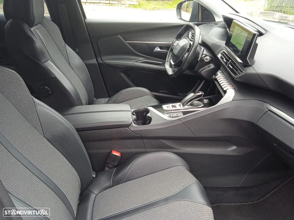 Peugeot 3008 1.2 PureTech Allure EAT8 - 42