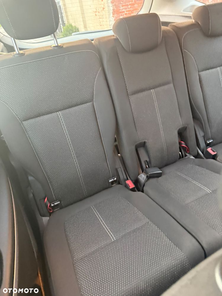 Opel Zafira - 8