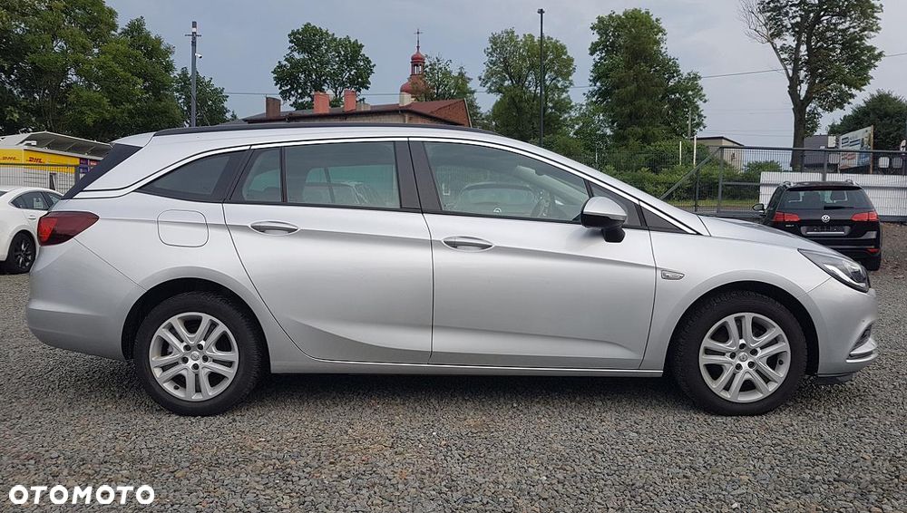 Opel Astra 1.6 CDTI Essentia - 6