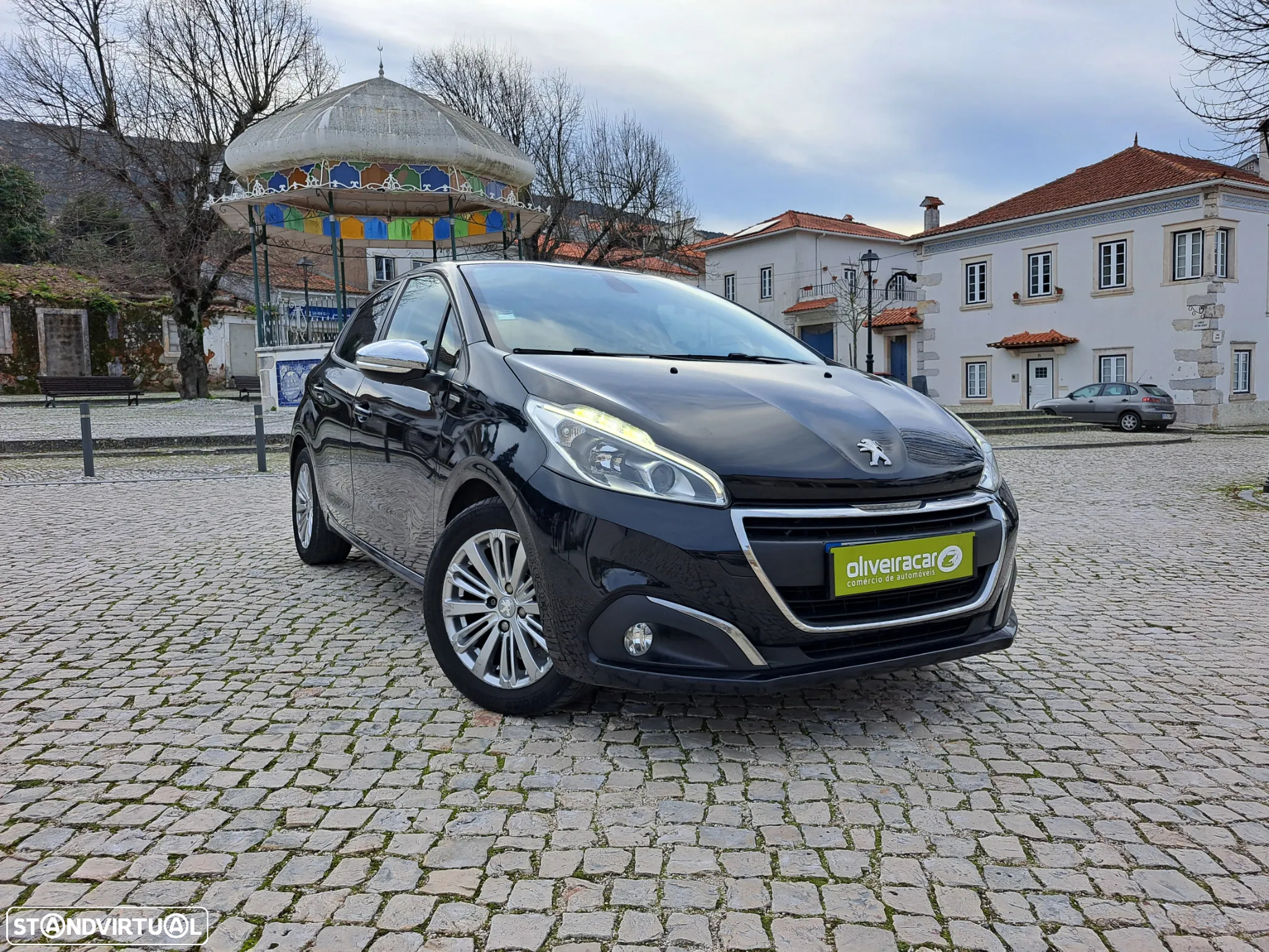Peugeot 208 1.6 BlueHDi Style - 8