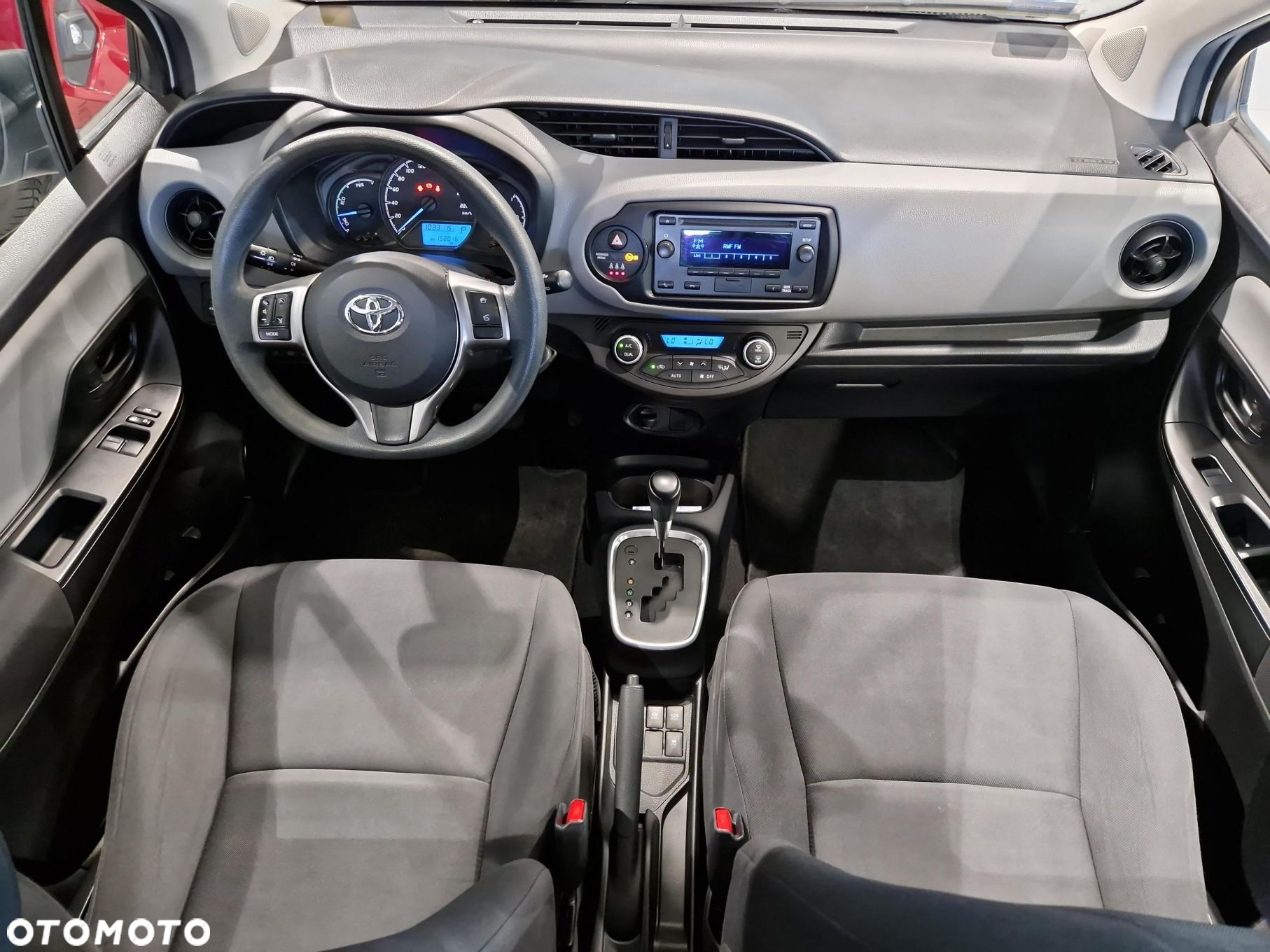 Toyota Yaris - 12