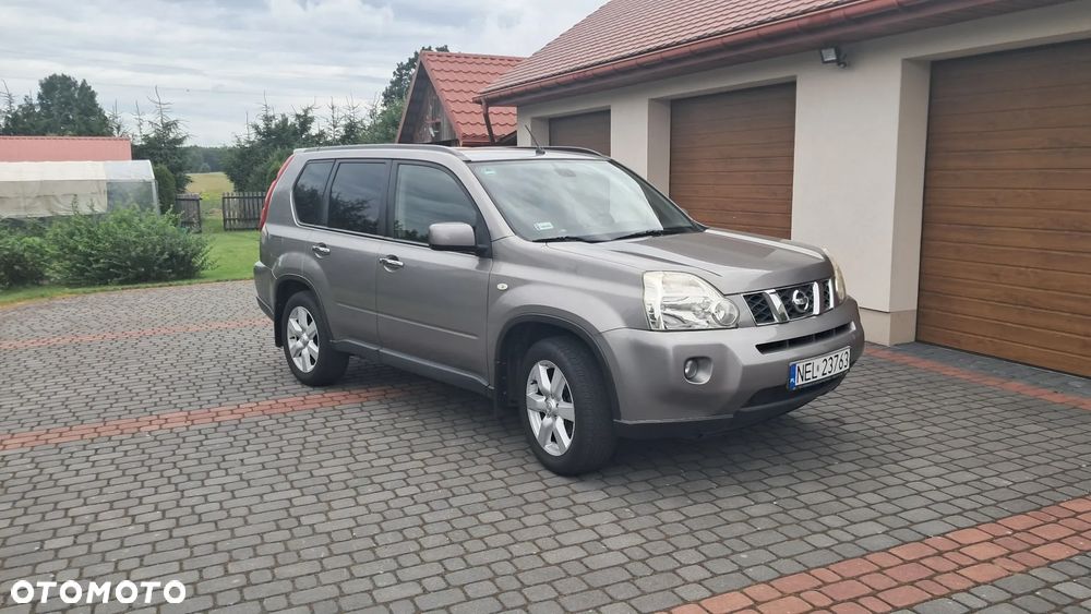 Nissan X-Trail 2.0 dCi 4x4 DPF LE - 2