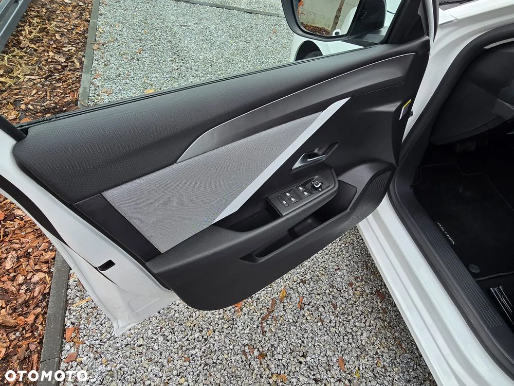 Opel Astra VI 1.6 T Plug-in Hybrid GSe - 17