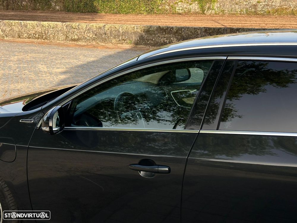 Volvo V60 2.4 D6 Summum AWD Phev - 22