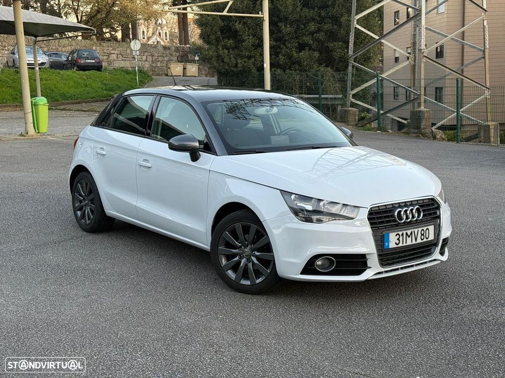Audi A1 Sportback 1.6 TDI S-line - 1