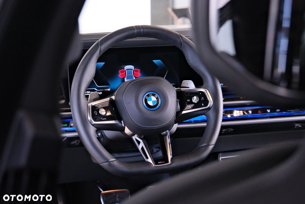 BMW Seria 7 - 22
