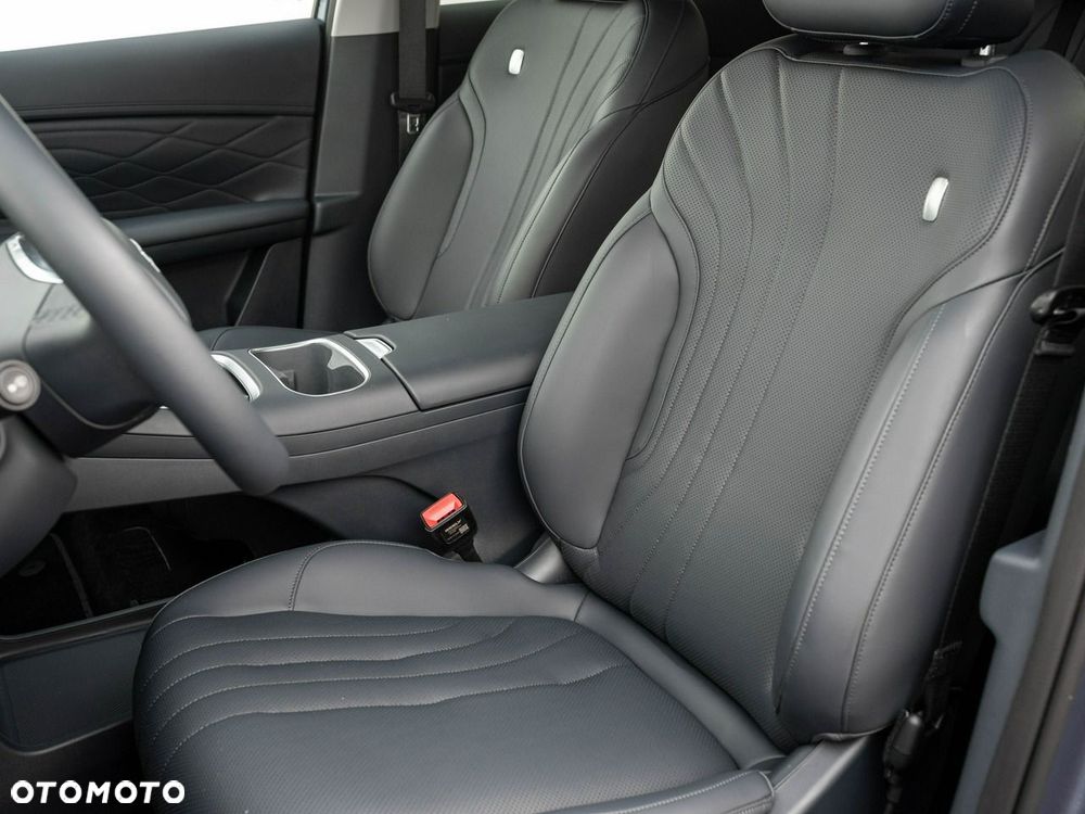 Geely Starray EM-i 1.5 PHEV Pro - 12