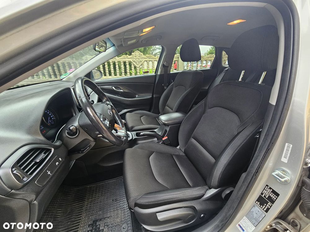 Hyundai i30 i30cw 1.6 CRDi Intro Edition - 32