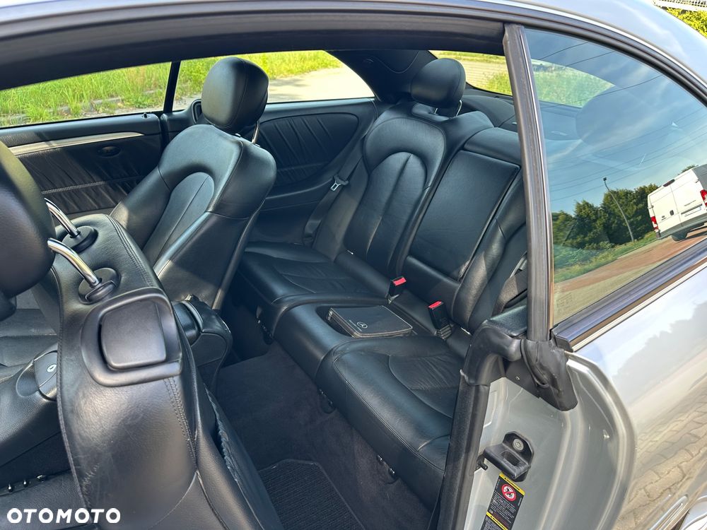 Mercedes-Benz CLK 320 CDI 7G-TRONIC Avantgarde DPF Sport Edition - 22
