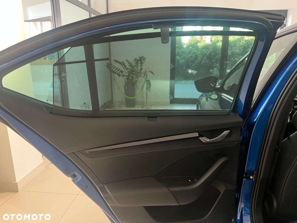 Skoda Octavia 2.0 TDI Sportline DSG - 16