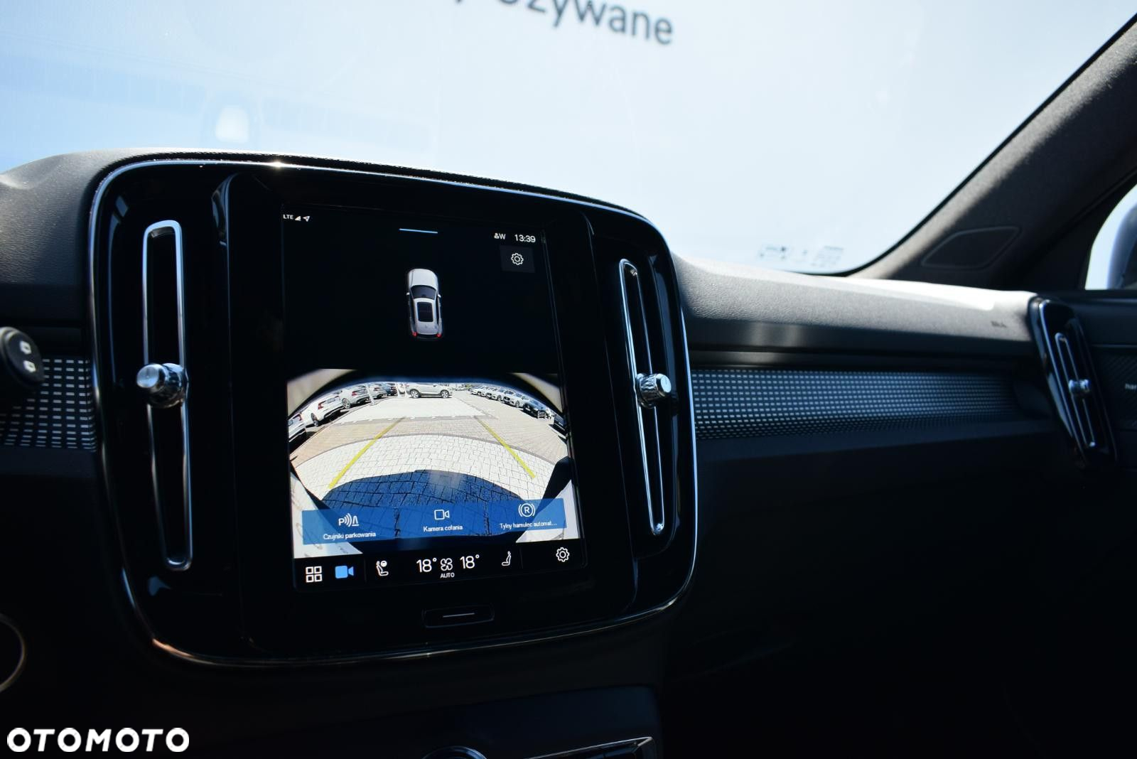 Volvo XC 40 - 25