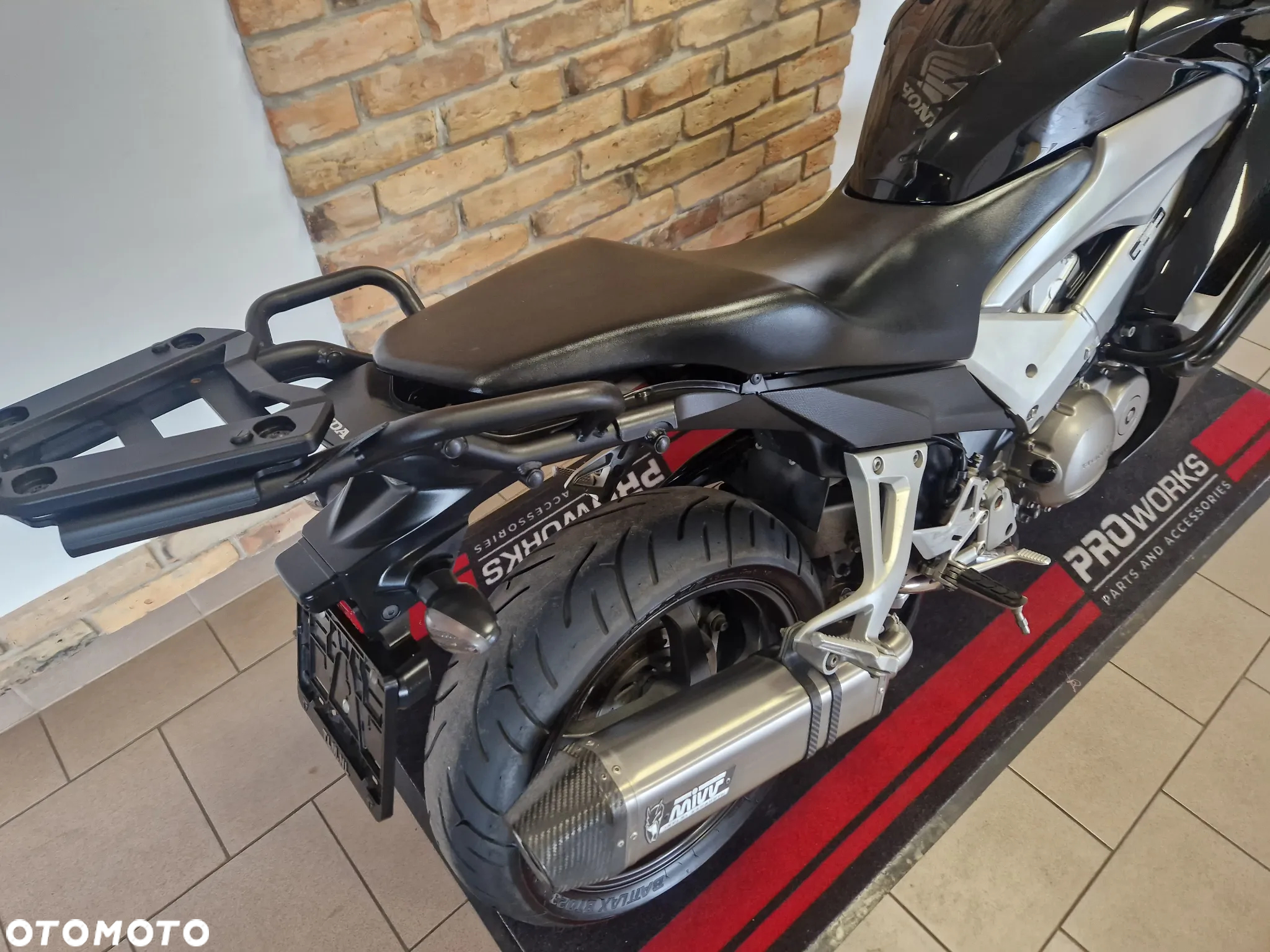 Honda VFR - 25