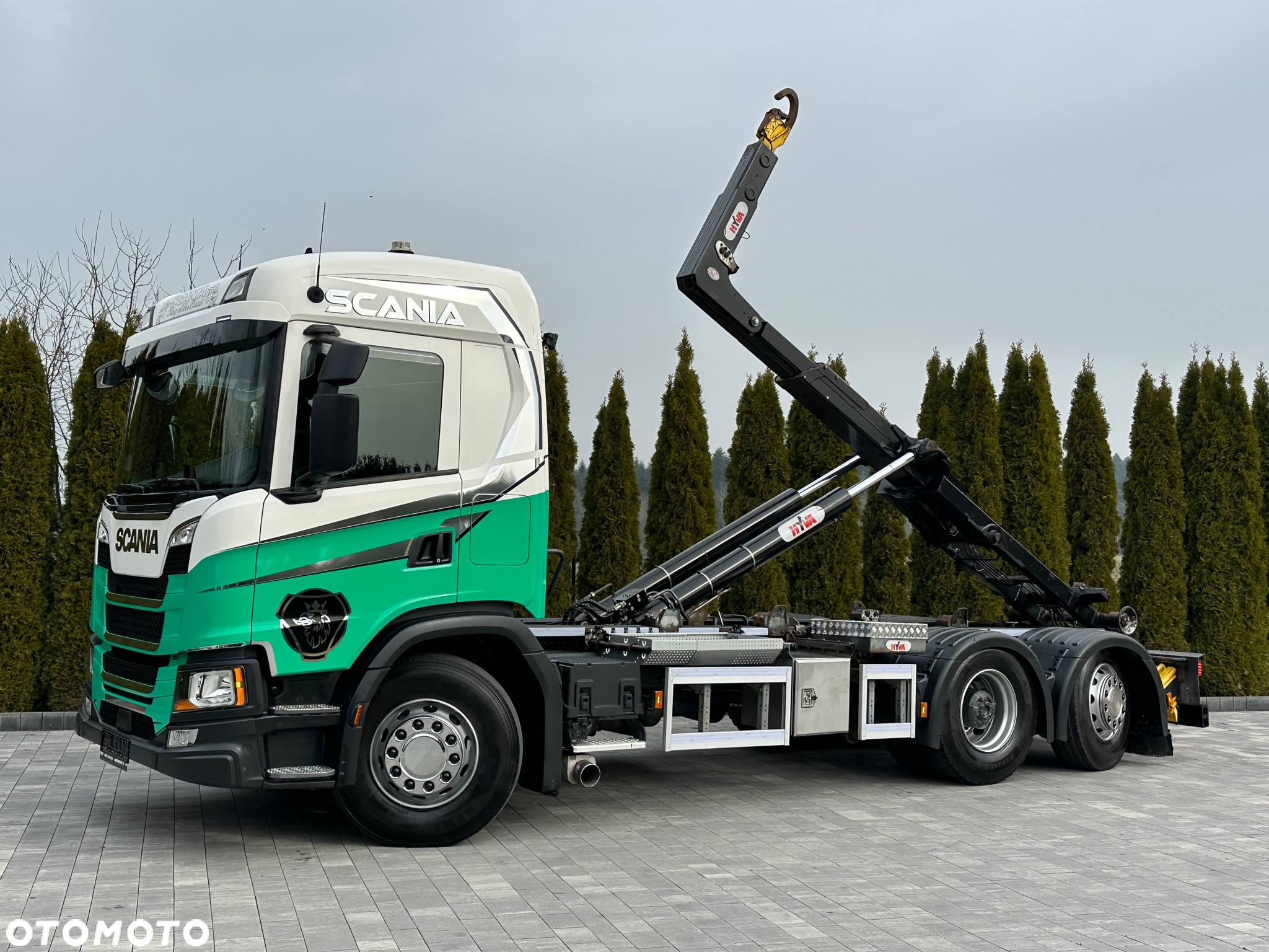 Scania / G450 / 6X2 / HAKOWIEC / HYVA 22.60.SK  / Oś-SKRĘTNA-PODNOSZONA / - 11