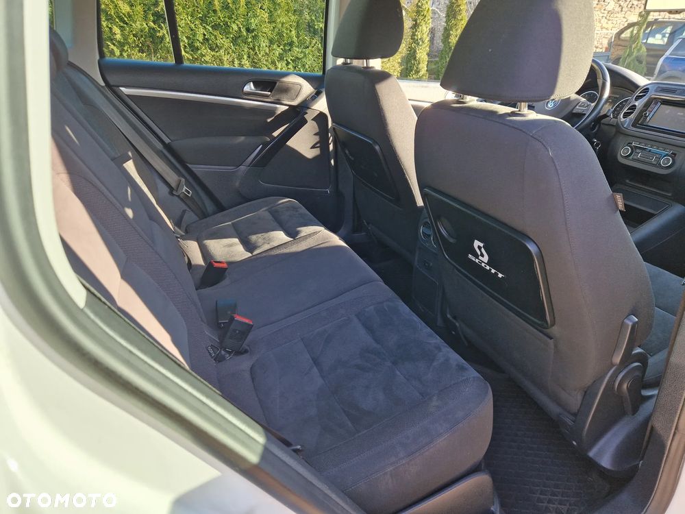 Volkswagen Tiguan 1.4 TSI BlueMotion Technology Lounge Sport & Style - 33