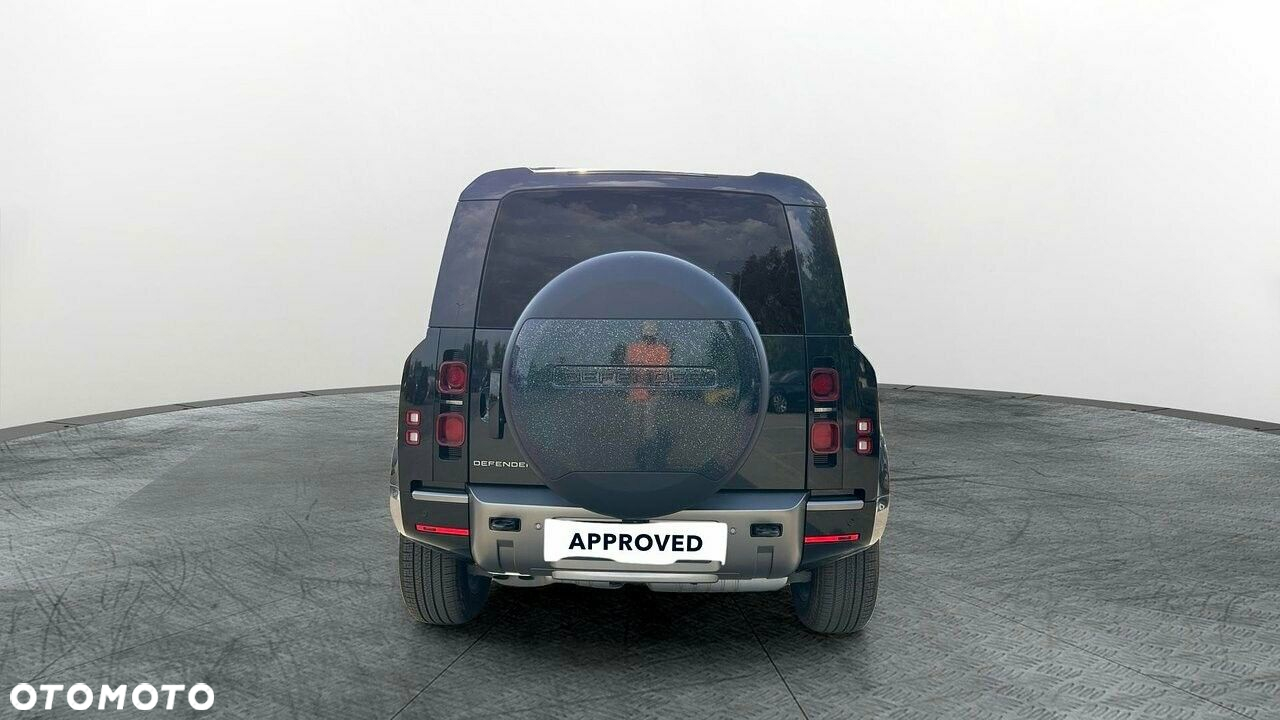 Land Rover Defender - 5