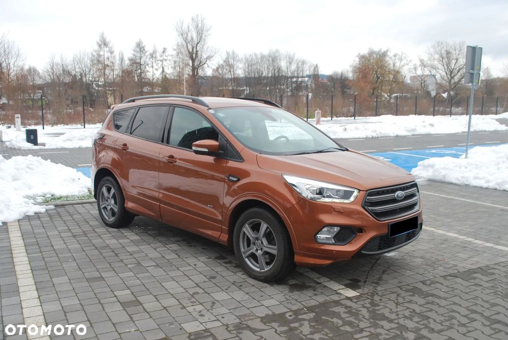 Ford Kuga - 2