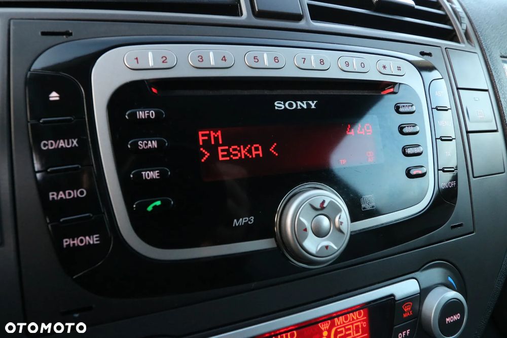 Ford C-MAX 1.8 Titanium - 34