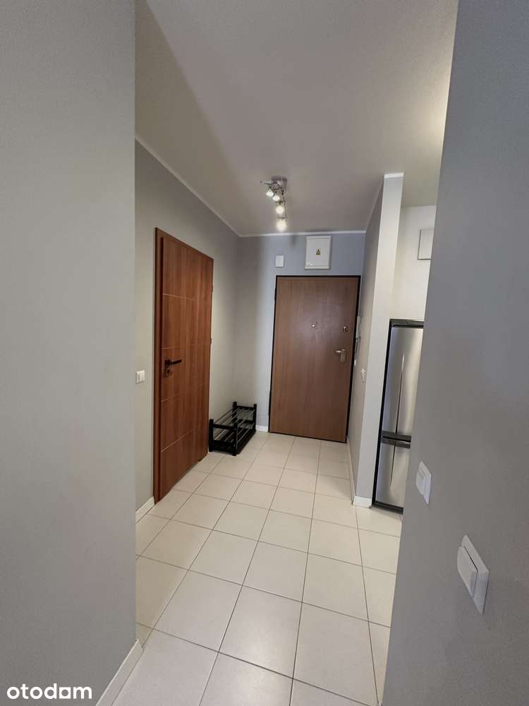 Wola Tower, centrum, przestronne 40m2, zamknięty teren