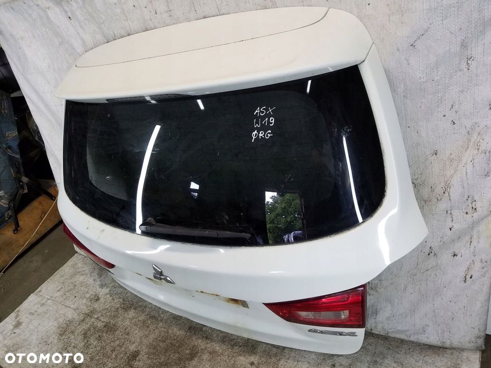 KLAPA BAGAŻNIKA TYŁ MITSUBISHI ASX KOD W19 - 10