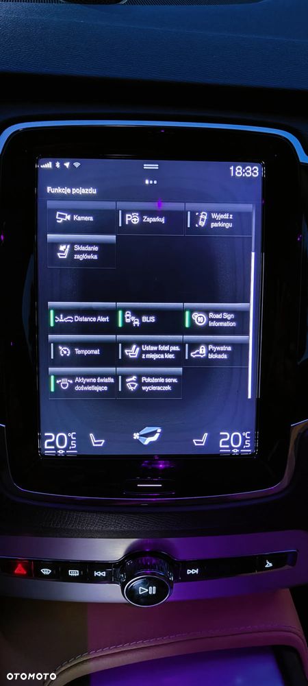 Volvo XC 90 T8 AWD Plug-In Hybrid Momentum 7os - 34