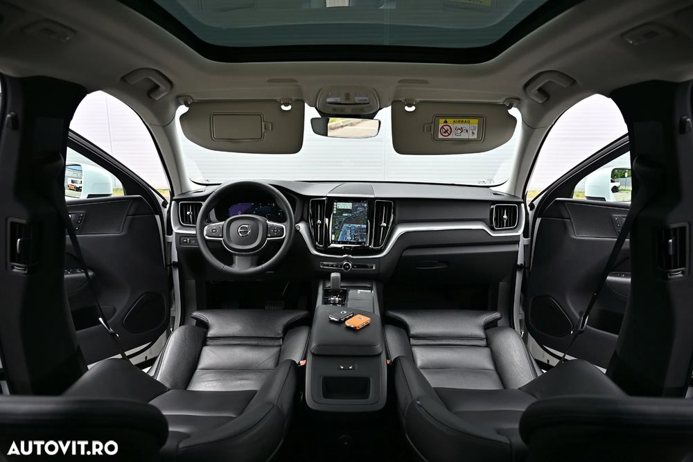 Volvo XC 60 T6 AWD Recharge Geartronic Inscription Expression - 17