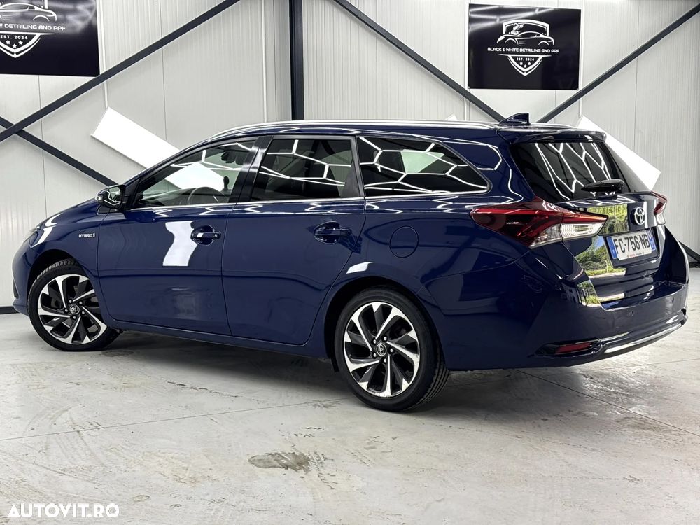 Toyota Auris - 8