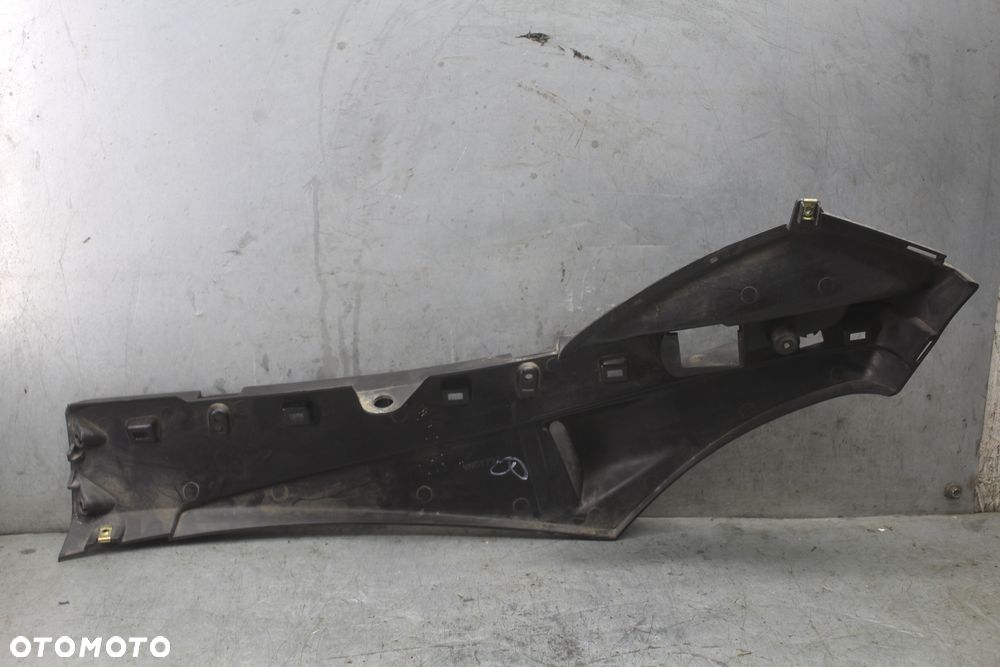 Piaggio Fly 125 12-19 r Płoza prawa hokej owiewka - 2