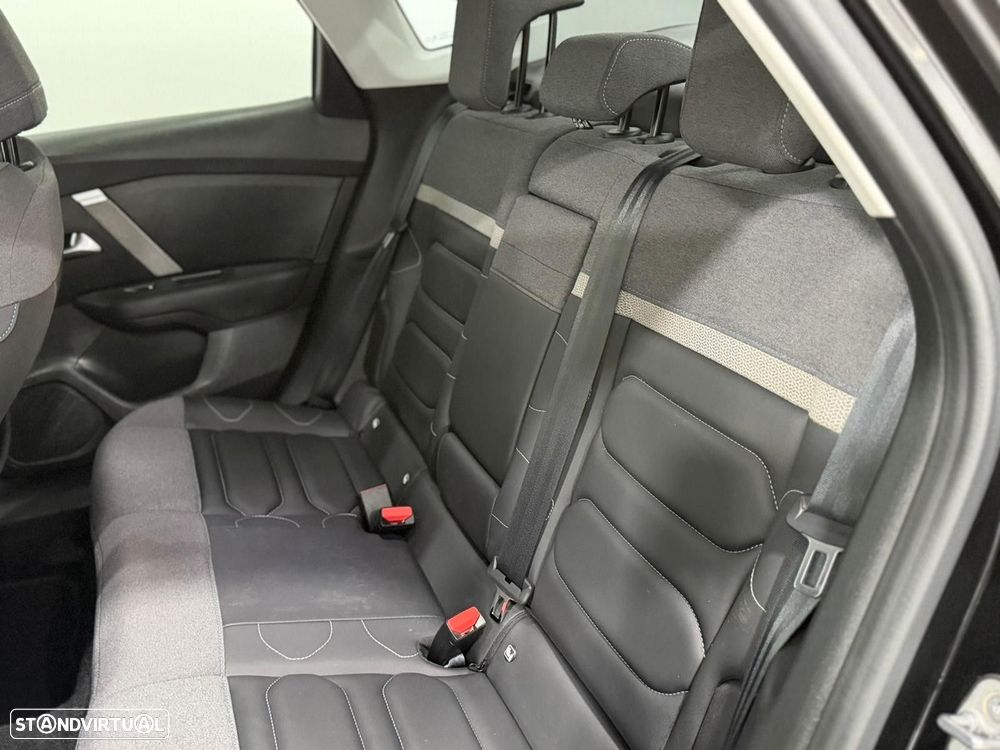 Citroën C4 X 1.2 PureTech Feel Pack EAT8 - 6