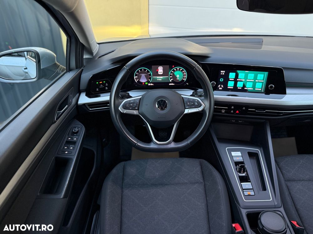 Volkswagen Golf 1.5 eTSI ACT DSG MHEV Life - 10