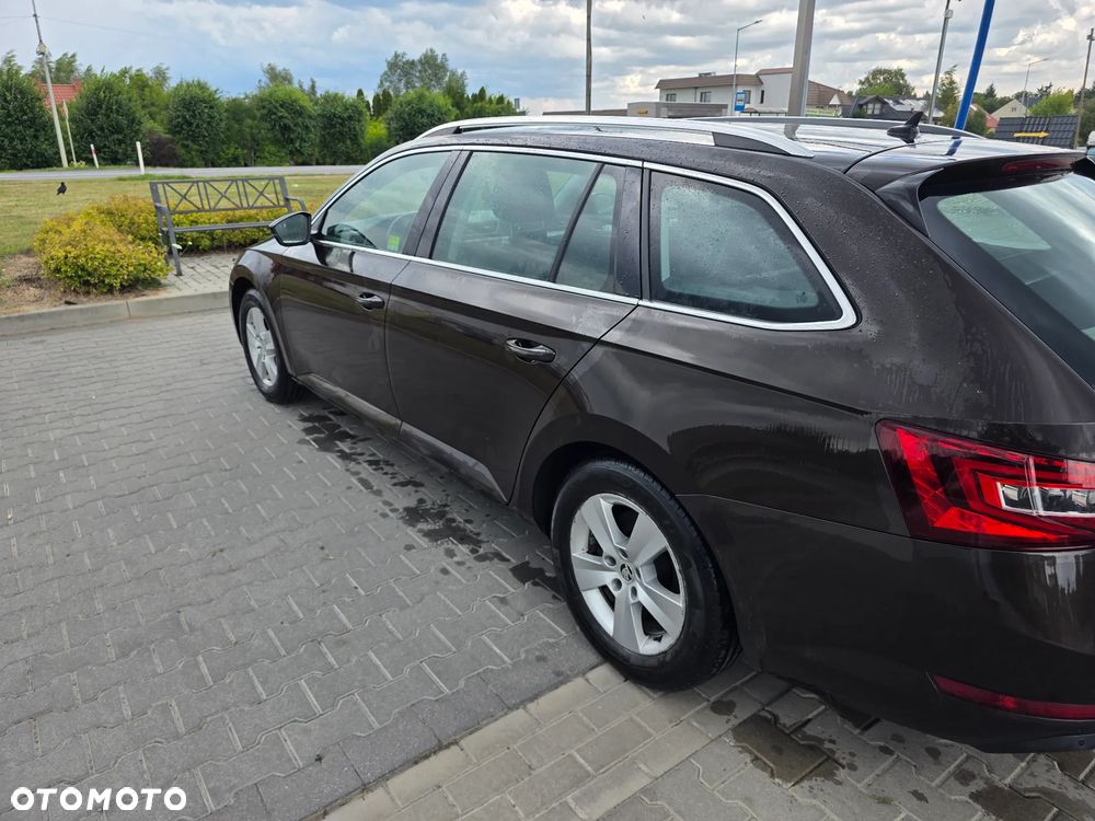 Skoda Superb 2.0 TDI Active - 3