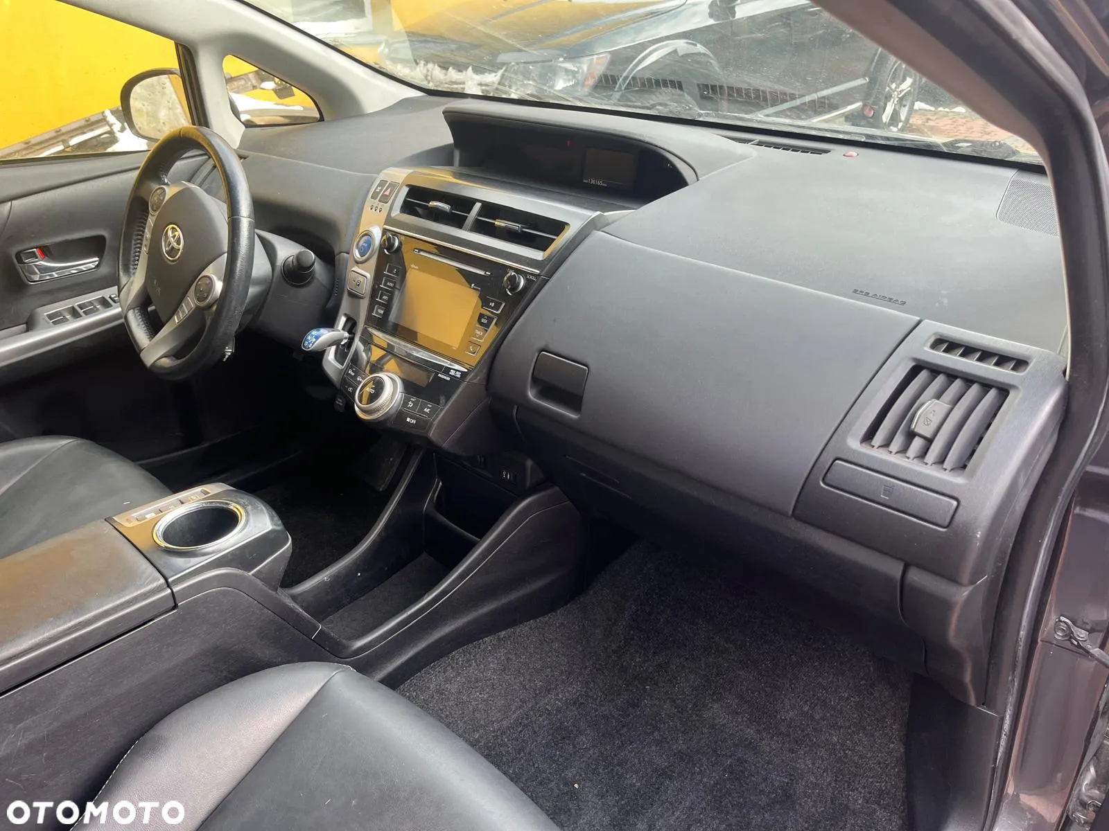 Toyota Prius+ (Hybrid) Executive - 4