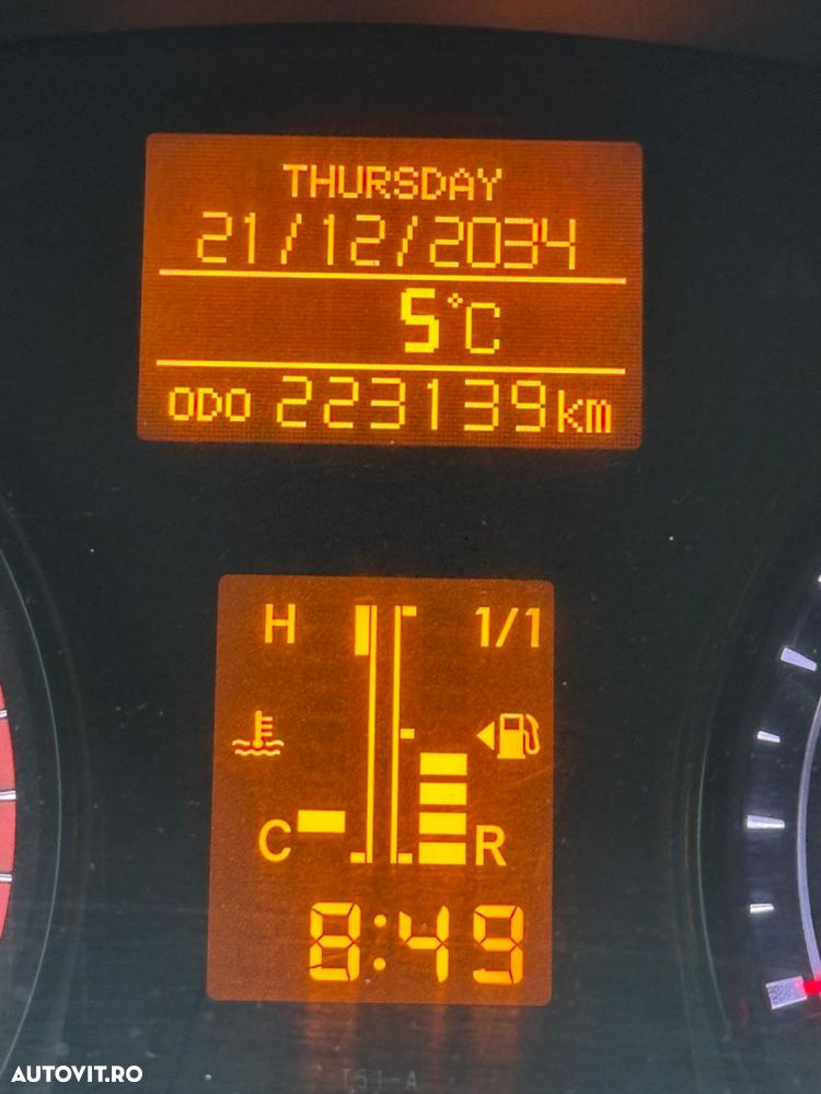 Toyota Avensis 2.0 D-4D Executive - 3