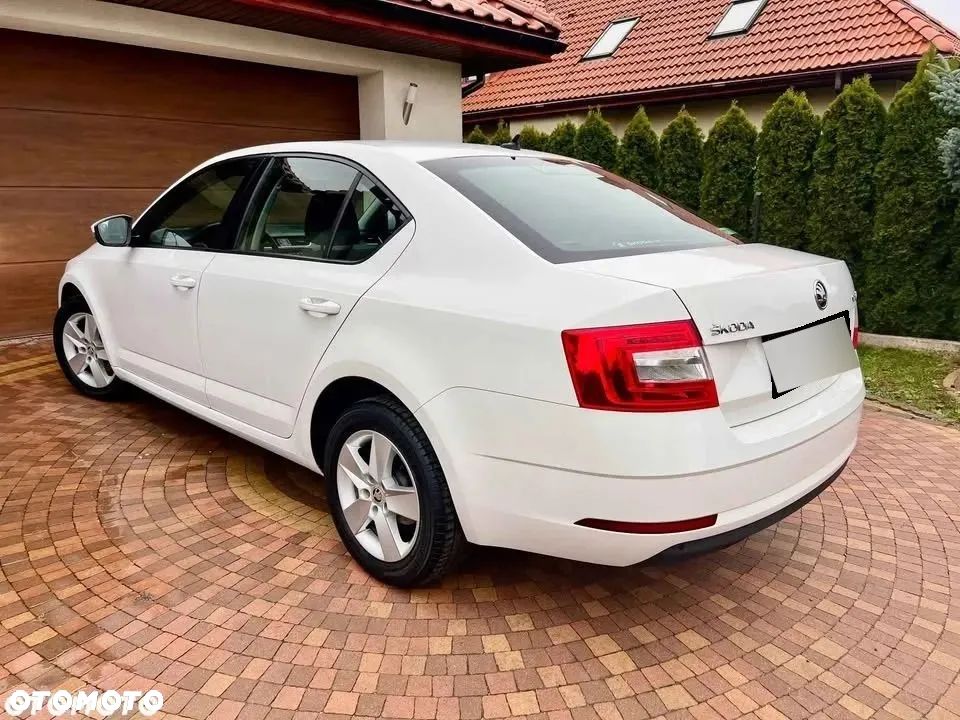 Skoda Octavia 1.6 TDI SCR Ambition - 2