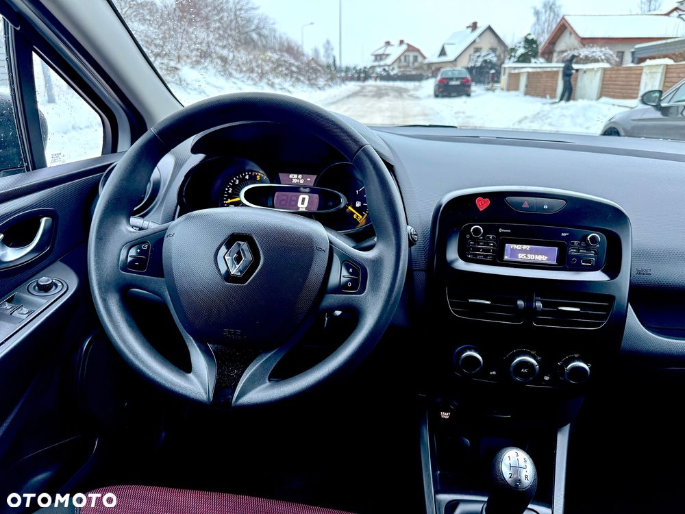 Renault Clio - 11