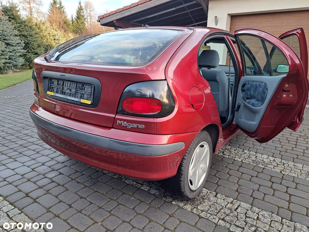 Renault Megane 2.0 RT - 34