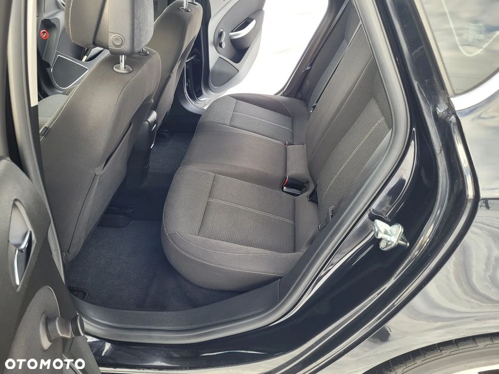 Opel Astra 1.6 Turbo Edition Sport - 12