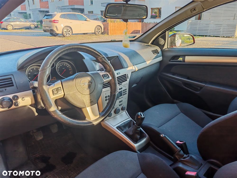 Opel Astra 1.4 - 8