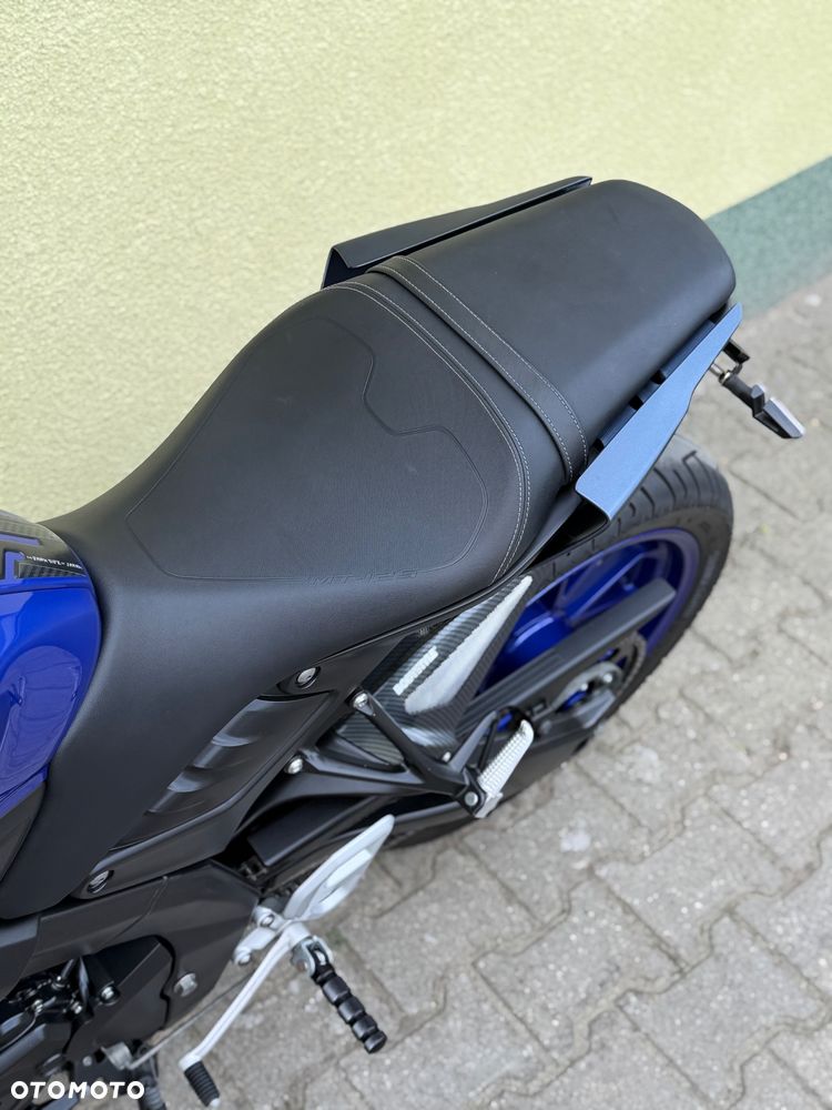 Yamaha MT - 33