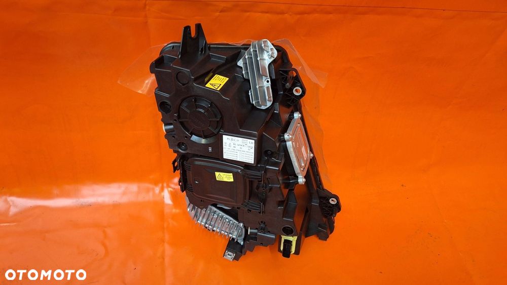 VOLVO FH4 REFLEKTOR LAMPA LEWA XENON CZARNY -NOWA! - 2