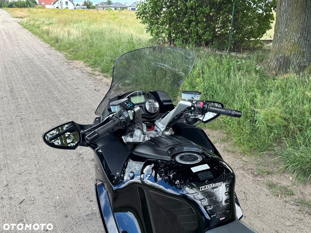 Kawasaki GTR - 11