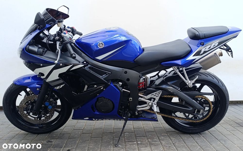 Yamaha R6 - 4