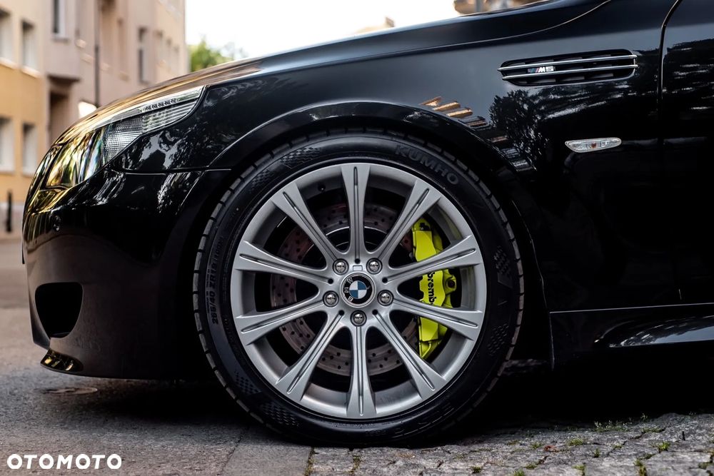 BMW M5 Standard - 24