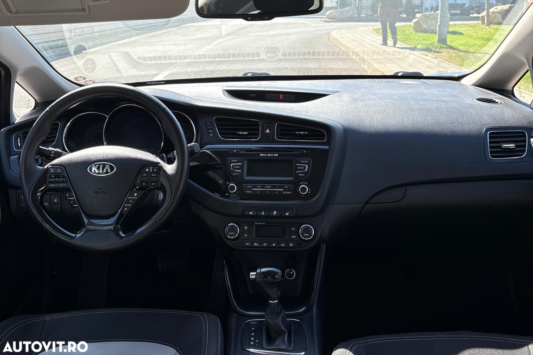 Kia Ceed 1.6 GDI DCT SW Vision - 8