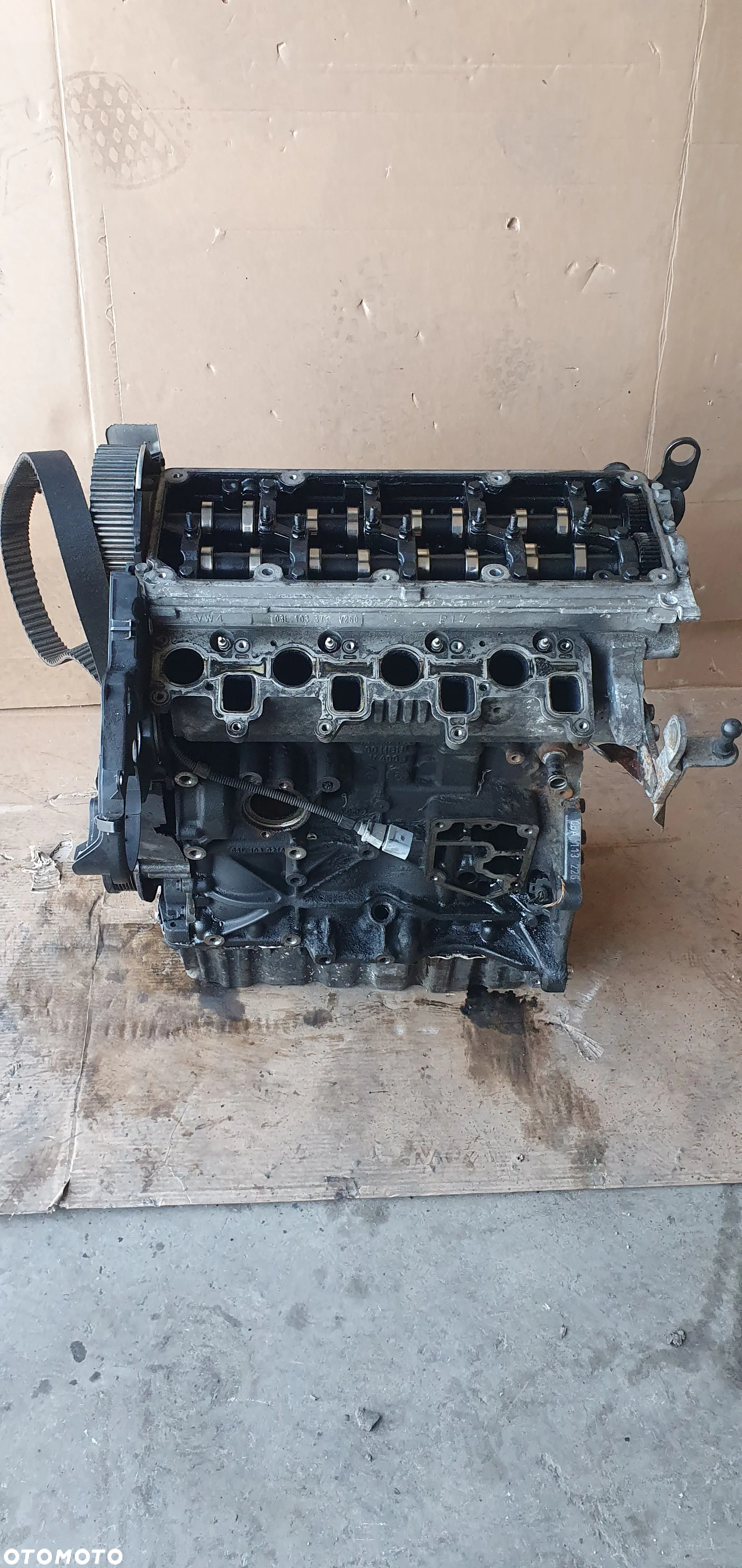 Silnik słupek blok silnika VW Passat B6 2.0 TDI CBA - 6