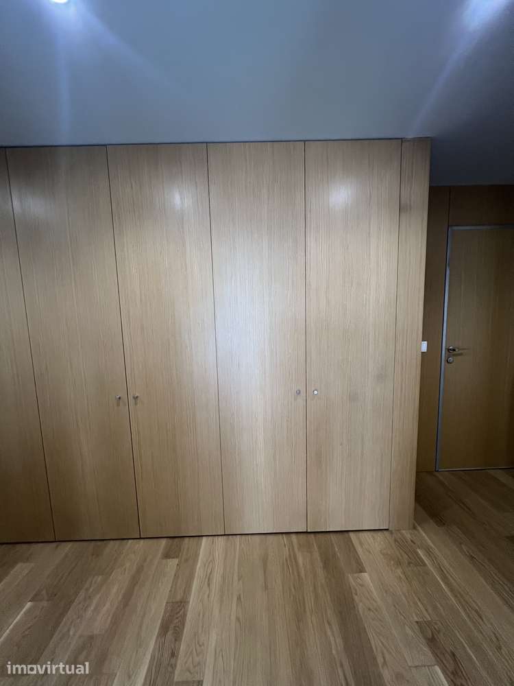 T2 com varanda, garagem e localização privilegiada em Paranhos, Porto - Grande imagem: 5/12