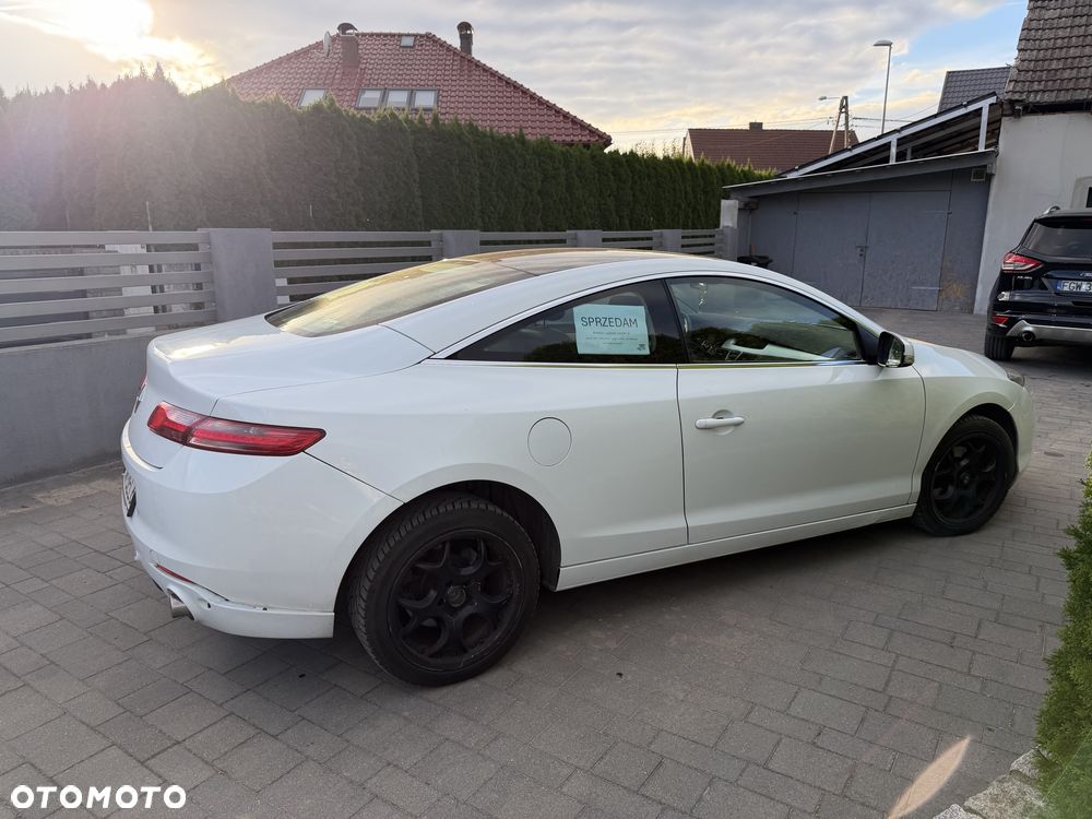 Renault Laguna 2009 photo 4