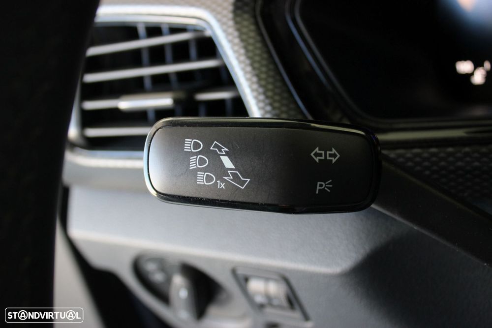 VW T-Cross 1.0 TSI Life DSG - 18