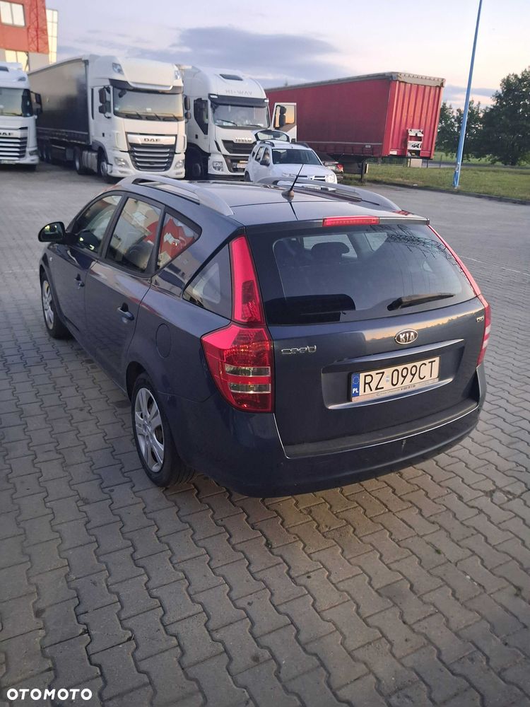 Kia Ceed - 2
