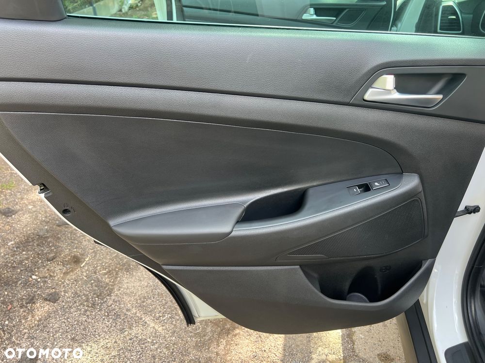 Hyundai Tucson 1.6 CRDi Style 2WD - 30